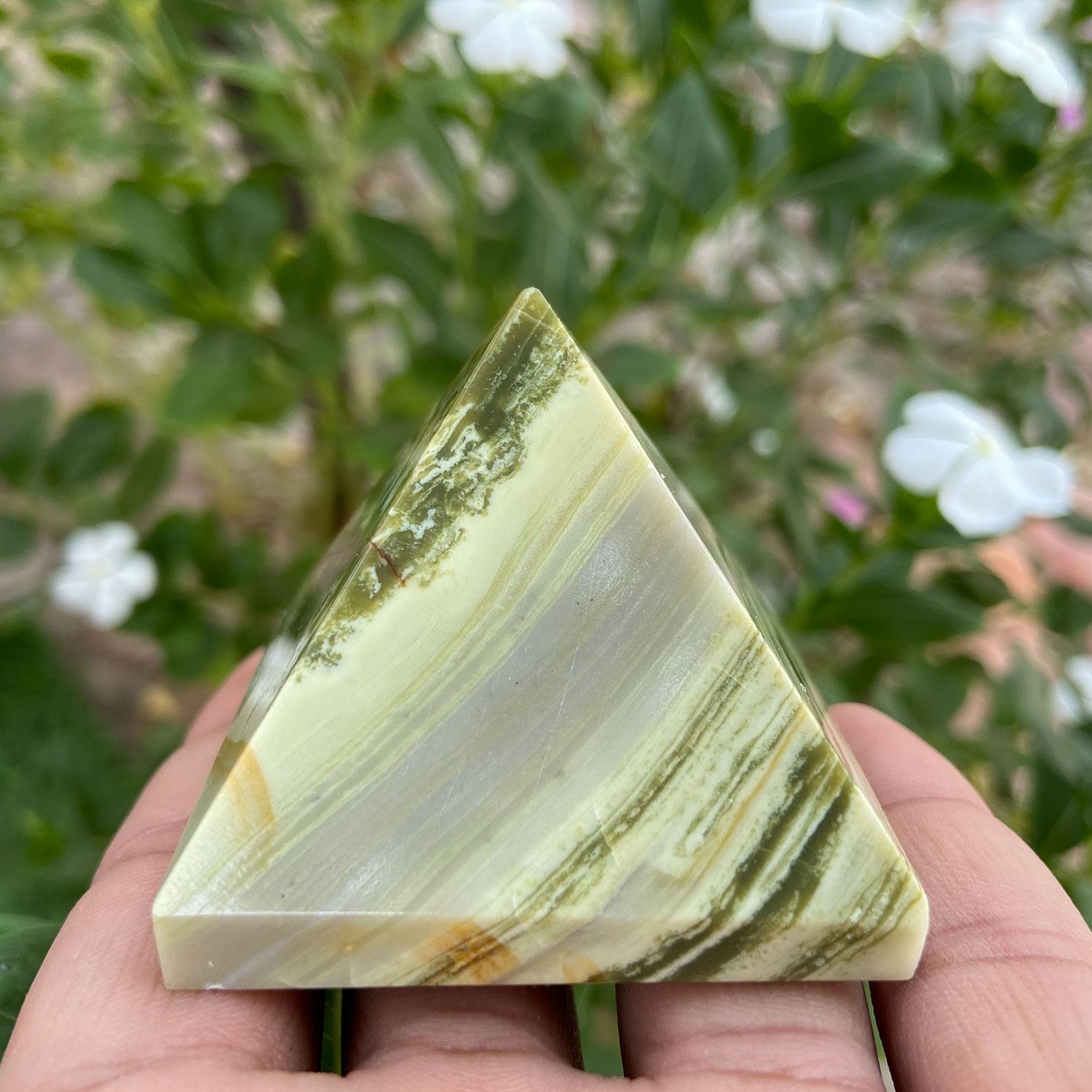 gemstone-pyramid-serpentine