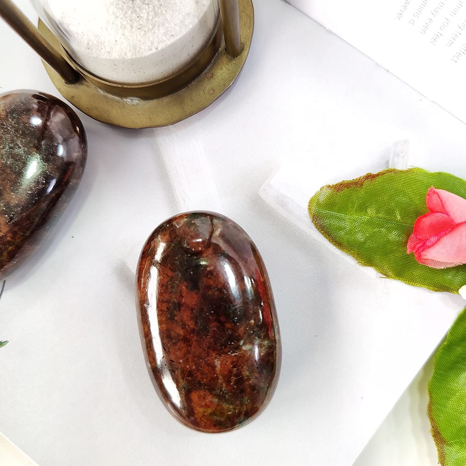 gemstone-palm-stone-garnet