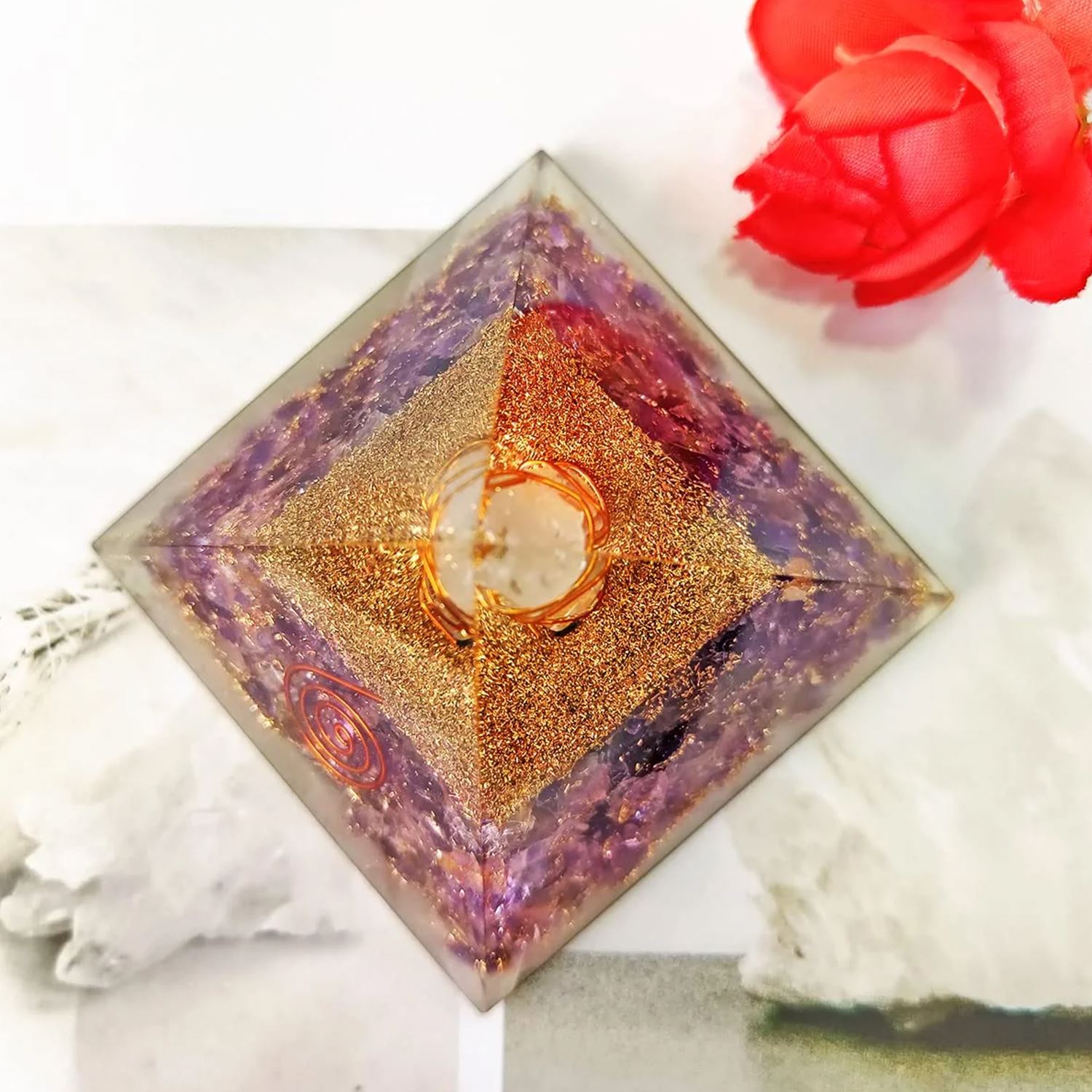 orgone-pyramid-amethyst-copper