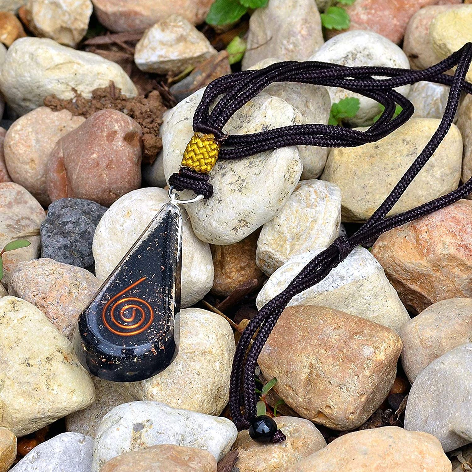 orgonite-pendant-round-black-tourmaline